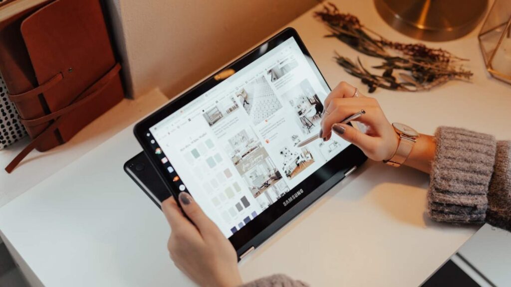 Digital Painting Workflows: From Sketch to Final Artwork